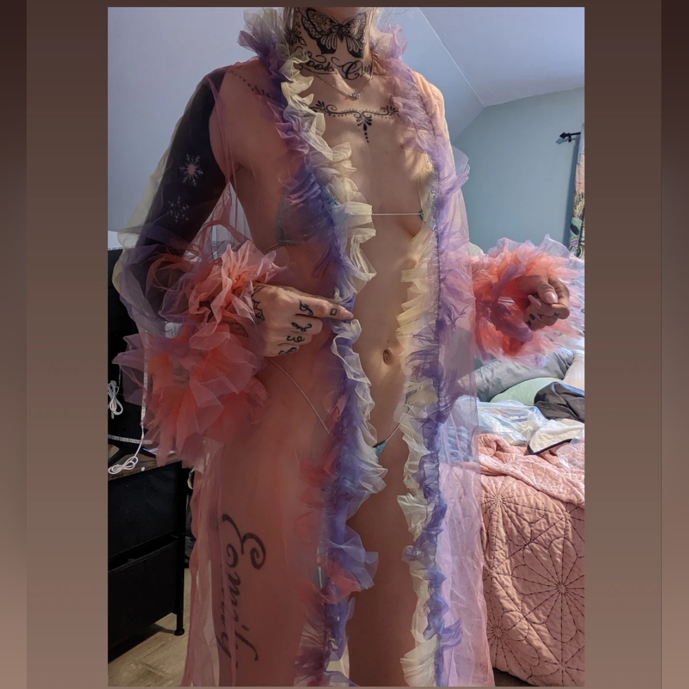 Dollskill Treat Me Sweet ruffle kimono